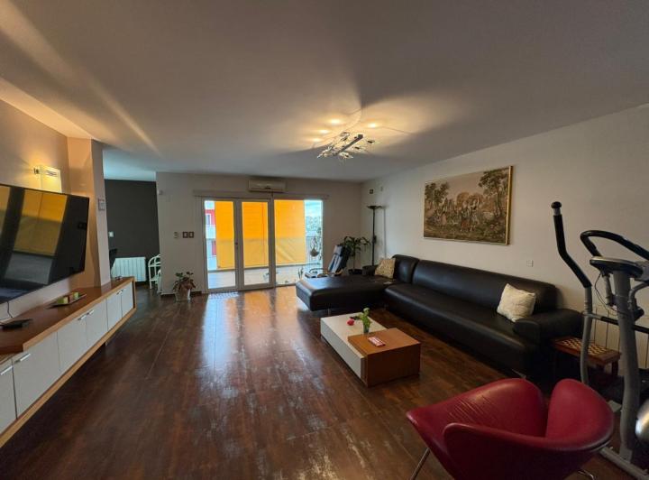 Departamento · 250m² · 10 Ambientes