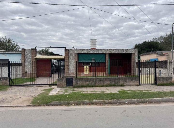 Casa · 416m² · 5 Ambientes · 1 Cochera