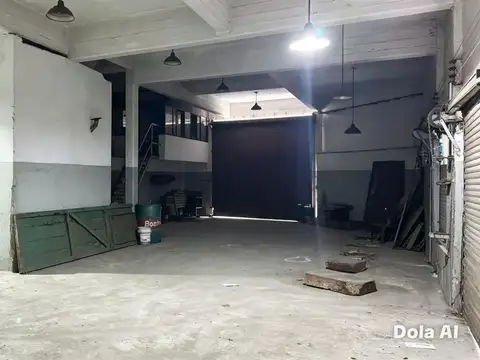 Depósito en avellaneda de 165 m2