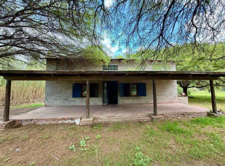 Casa · 163m² · 2 Ambientes · 1 Cochera