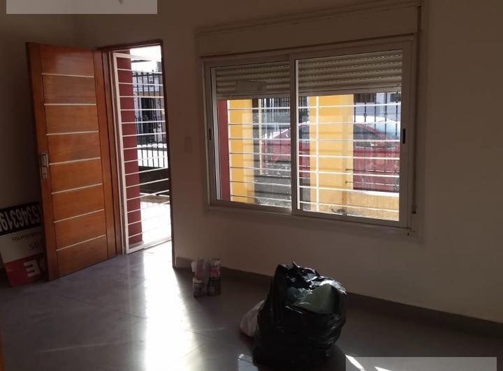 Casa · 61m² · 5 Ambientes · 1 Cochera