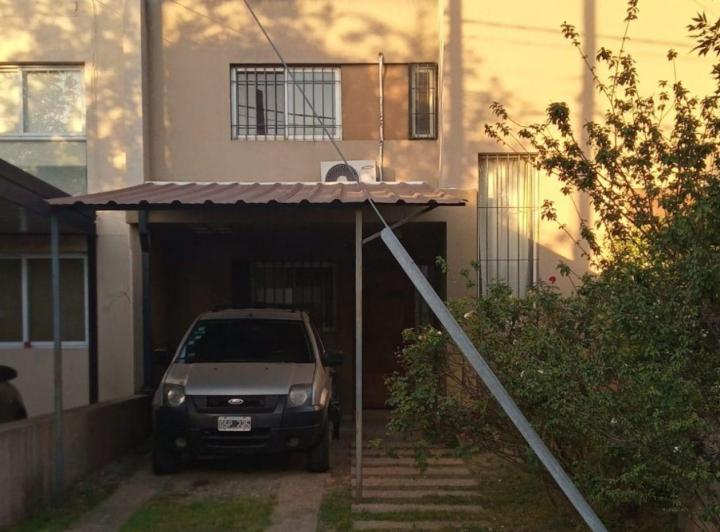 Casa · 130m² · 7 Ambientes · 1 Cochera