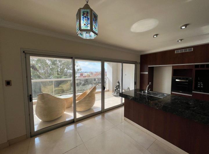 Departamento · 170m² · 5 Ambientes · 1 Cochera