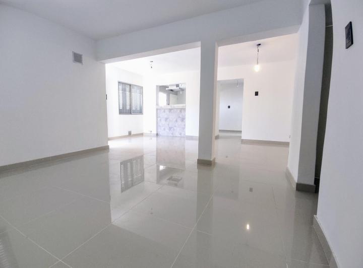 Casa · 100m² · 2 Dormitorios · 2 Cocheras