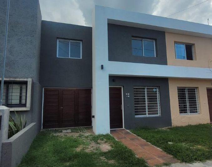 Casa · 135m² · 5 Ambientes · 1 Cochera