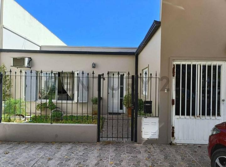 Casa · 160m² · 7 Ambientes · 2 Cocheras