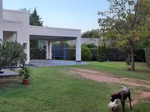 Casa en Venta en Juana Koslay, Juan Martín de Pueyrredón
