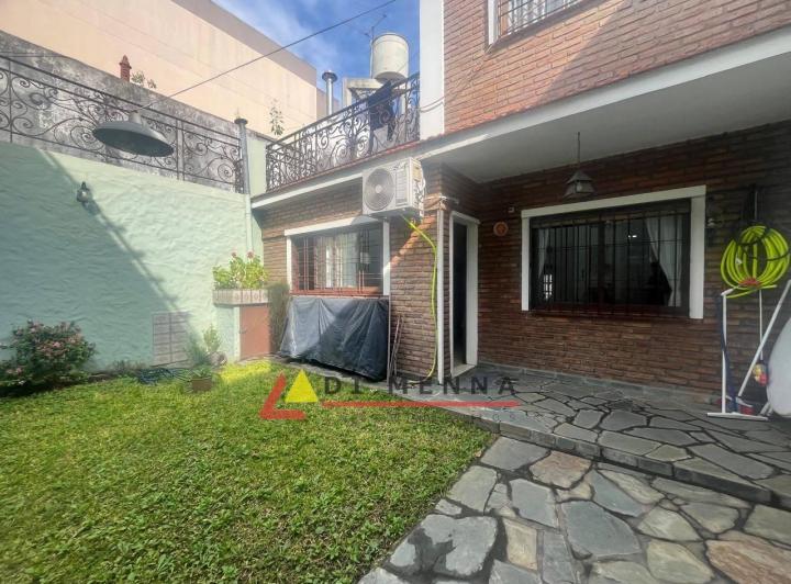 Casa · 161m² · 5 Ambientes · 1 Cochera