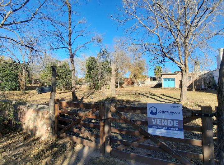 Terreno · 160m² · 1 Ambiente