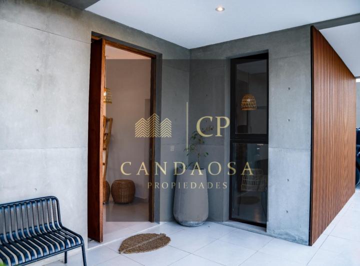 Casa · 133m² · 4 Ambientes · 2 Cocheras