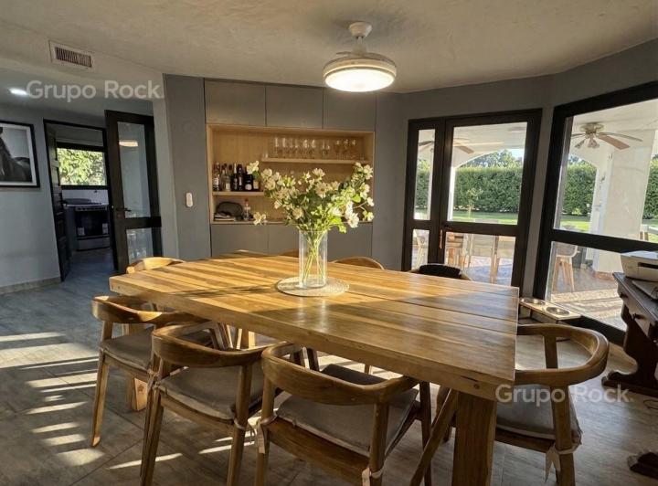 Casa · 590m² · 4 Ambientes