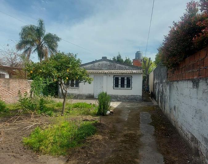 Casa · 80m² · 3 Ambientes · 3 Cocheras