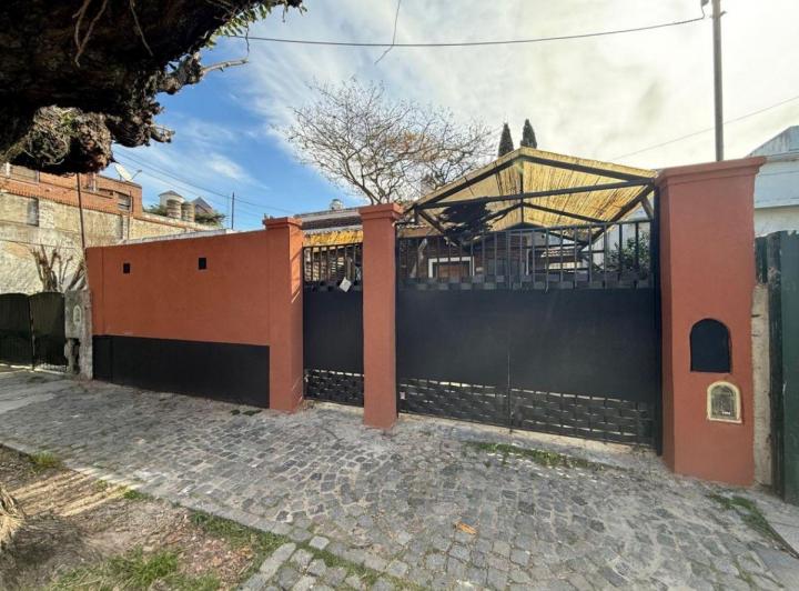 Casa · 150m² · 4 Ambientes · 1 Cochera