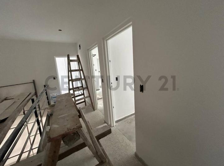 Casa · 735m²
