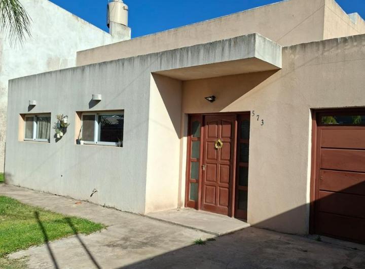 Casa · 136m² · 3 Ambientes