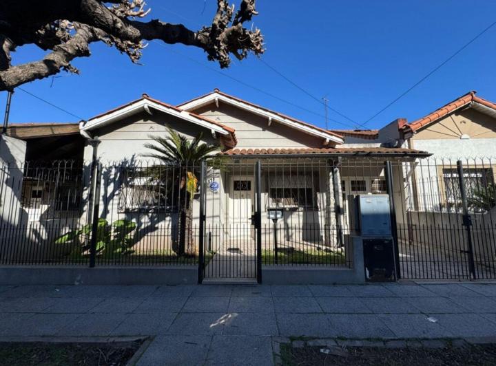 Casa · 158m² · 5 Ambientes · 1 Cochera