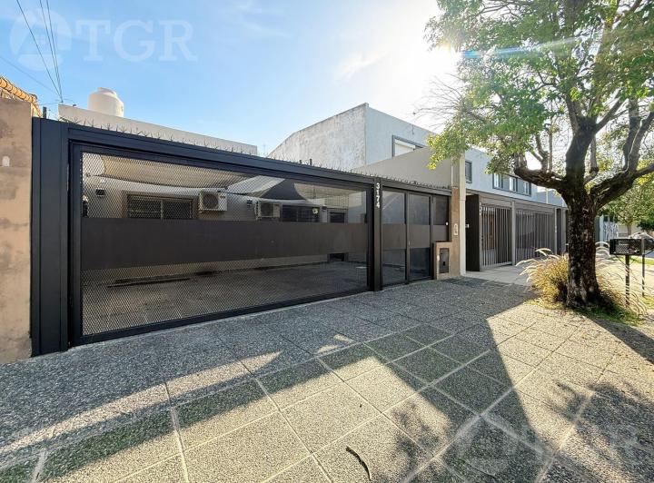 Casa · 84m² · 3 Ambientes · 2 Cocheras