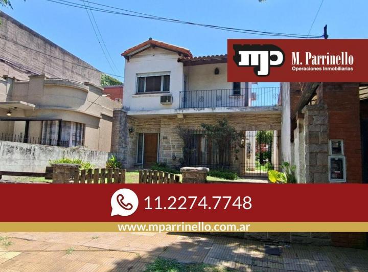 Casa · 149m² · 4 Ambientes · 2 Cocheras