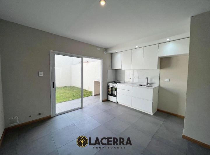 Casa · 72m² · 3 Ambientes · 1 Cochera