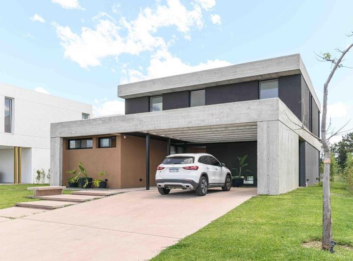 Casa · 285m² · 5 Ambientes · 1 Cochera