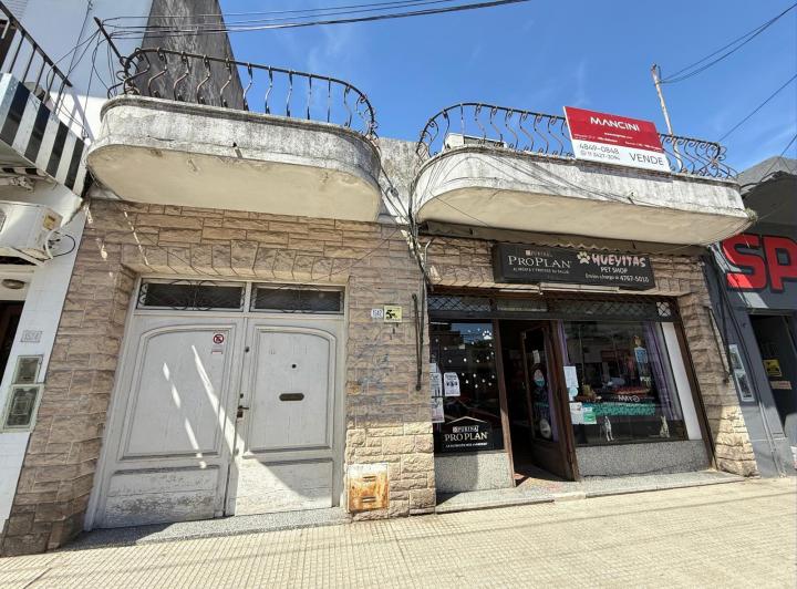 Terreno · 236m² · 5 Ambientes · 1 Cochera