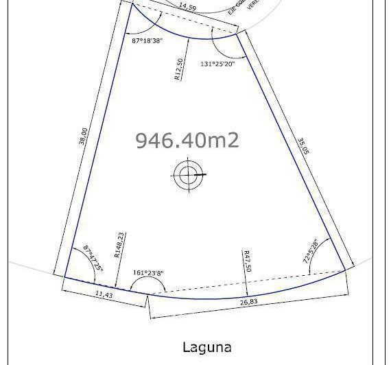 Terreno · 946m²