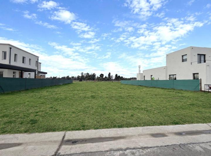 Terreno · 620m²