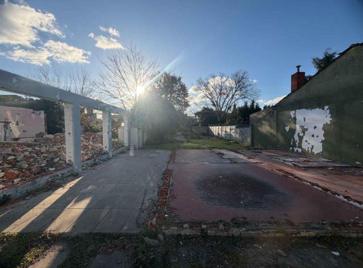 Terreno · 740m²