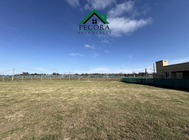 Terreno · 600m²
