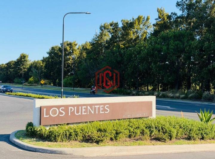 Terreno · 980m²