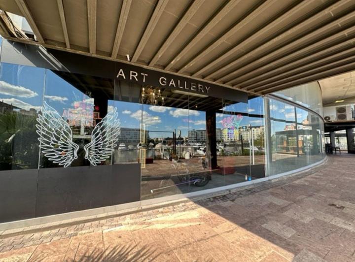 Local comercial · 224m² · 2 Ambientes · 1 Cochera