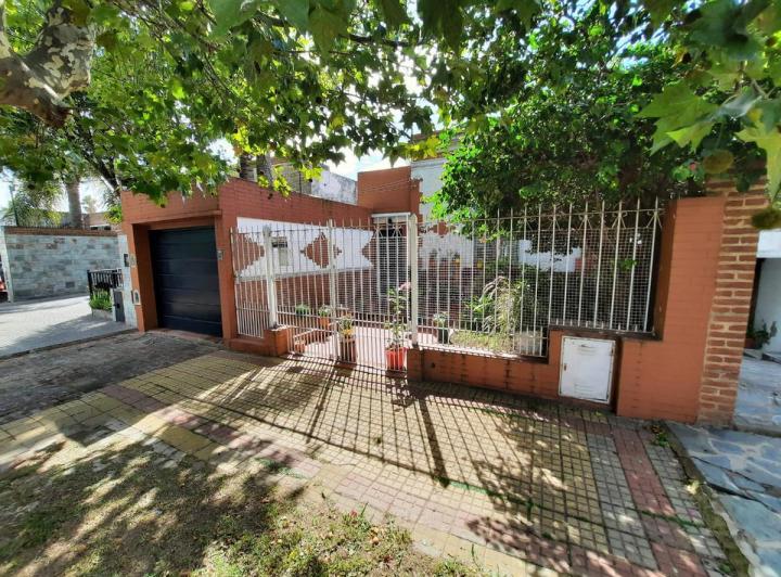Casa · 150m² · 4 Ambientes · 1 Cochera