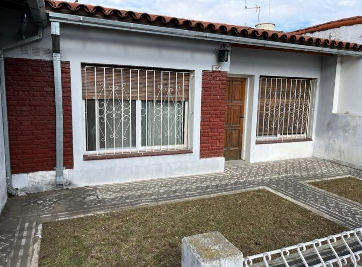 Casa · 291m² · 4 Ambientes · 2 Cocheras