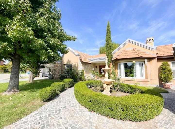 Casa · 166m² · 4 Ambientes