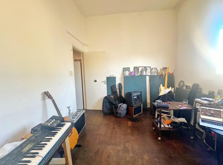 Casa · 400m² · 4 Ambientes · 1 Cochera