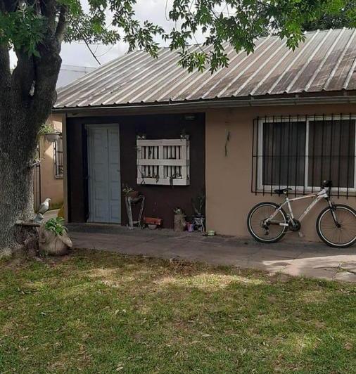 Casa · 100m² · 5 Ambientes · 5 Cocheras