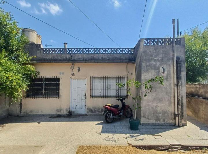 Casa · 127m² · 4 Ambientes · 1 Cochera