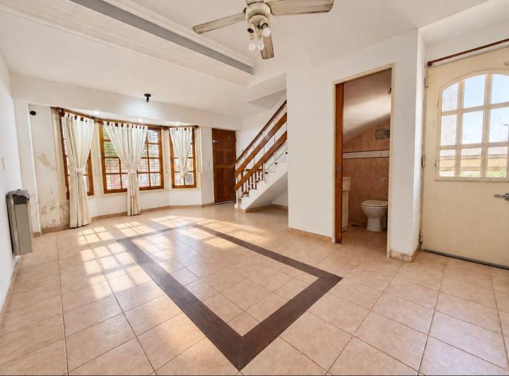 Casa · 70m² · 3 Ambientes · 1 Cochera