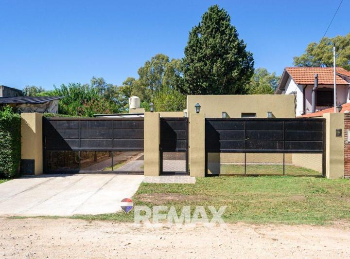 Casa · 113m² · 3 Ambientes · 2 Cocheras