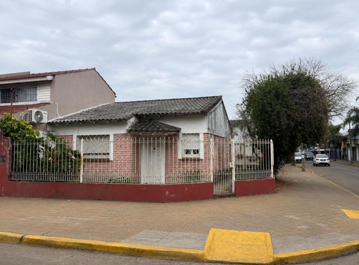 Casa · 110m² · 4 Ambientes · 2 Cocheras