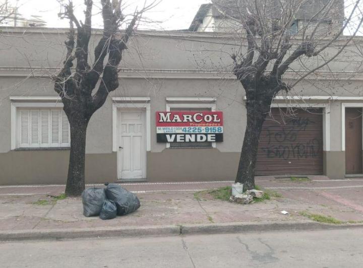 Casa · 90m² · 5 Ambientes · 2 Cocheras