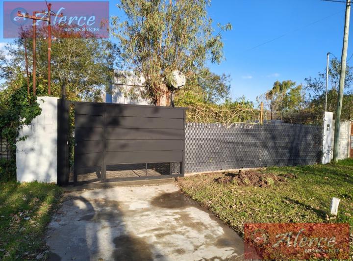 Casa · 96m² · 3 Ambientes · 3 Cocheras
