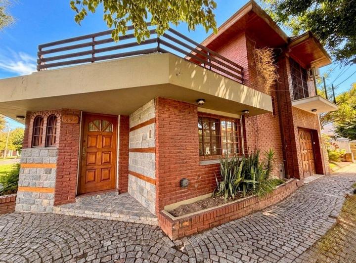 Casa · 132m² · 3 Ambientes · 1 Cochera