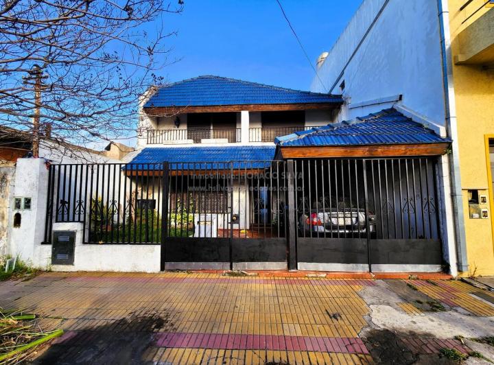 Casa · 157m² · 5 Ambientes · 1 Cochera