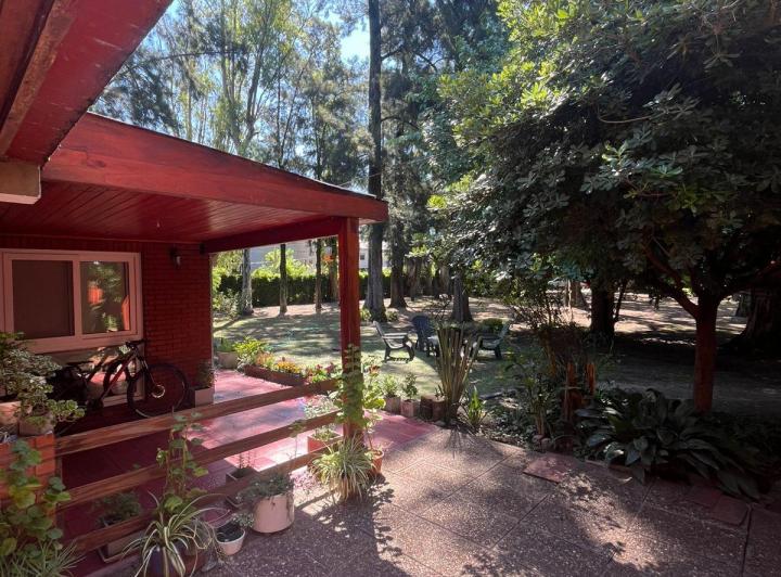 Casa · 73m² · 4 Ambientes · 2 Cocheras