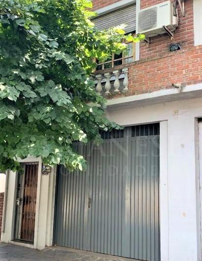 Casa · 185m² · 5 Ambientes · 4 Cocheras