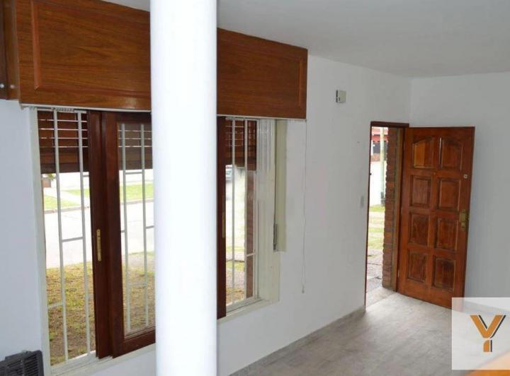 Casa · 100m² · 3 Ambientes · 1 Cochera