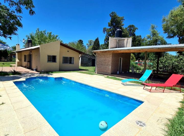 Casa · 144m² · 3 Ambientes · 5 Cocheras