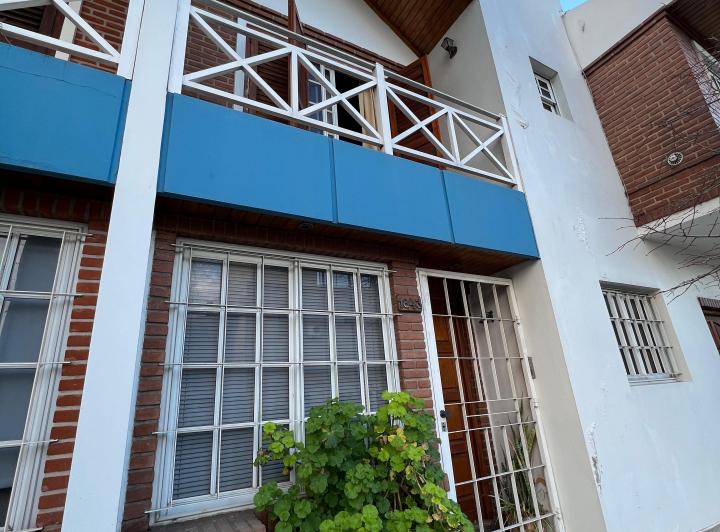 Casa · 102m² · 4 Ambientes · 1 Cochera