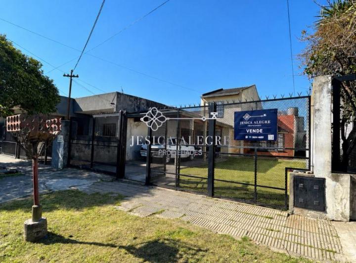 Casa · 120m² · 5 Ambientes · 1 Cochera
